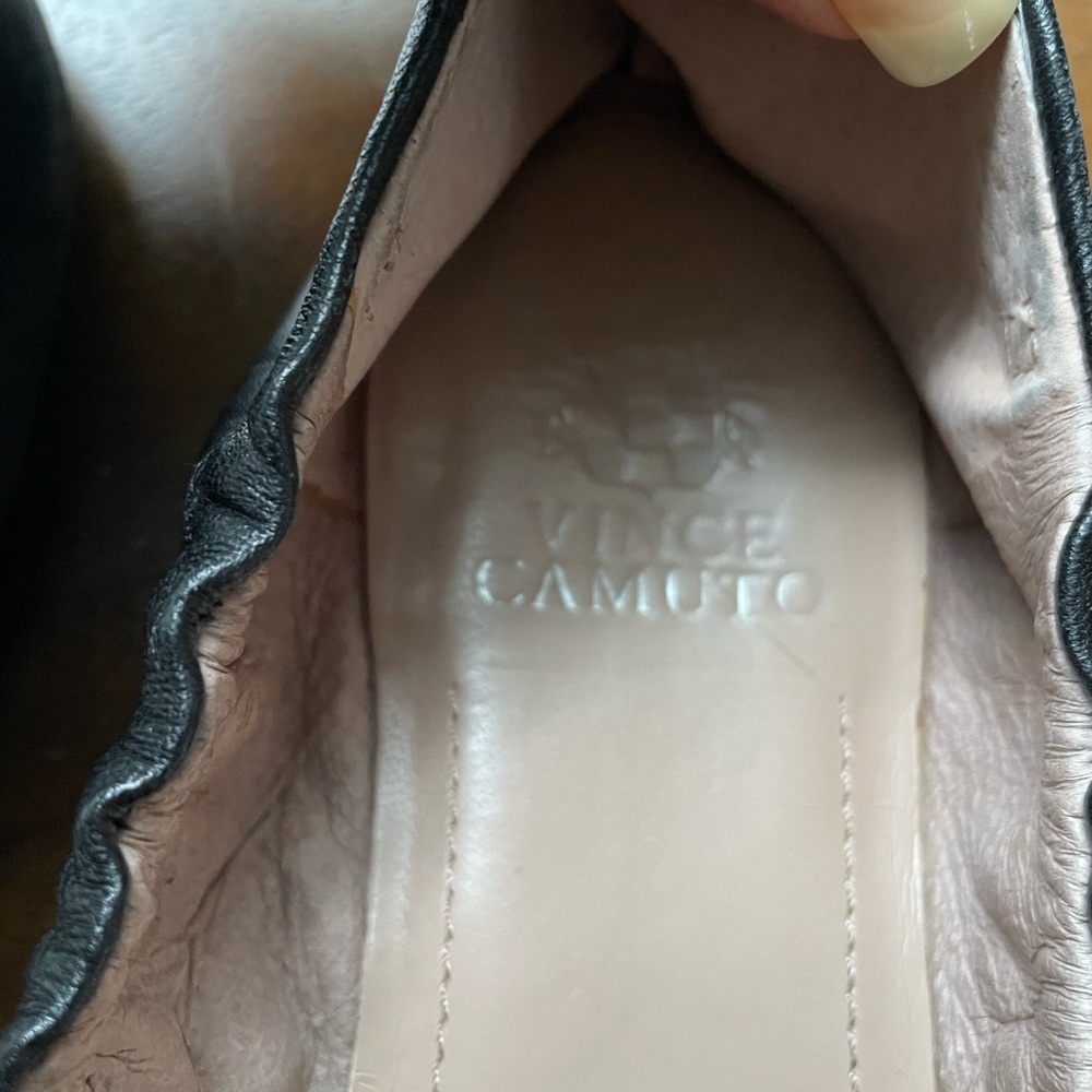 Vince Camuto Flats - Picture 4 of 7